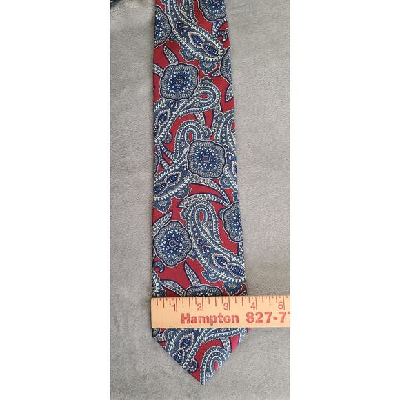 Christian Dior Red Blue Paisley Design Neck Tie 100% Silk Made in USA - Picture 3 of 3